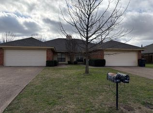 1208A Lindsey Ln, Cleburne, TX 76033