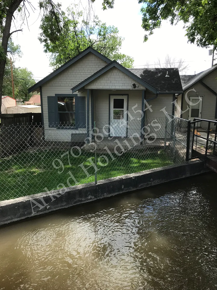 Building Photo - 524 Rudd Ave