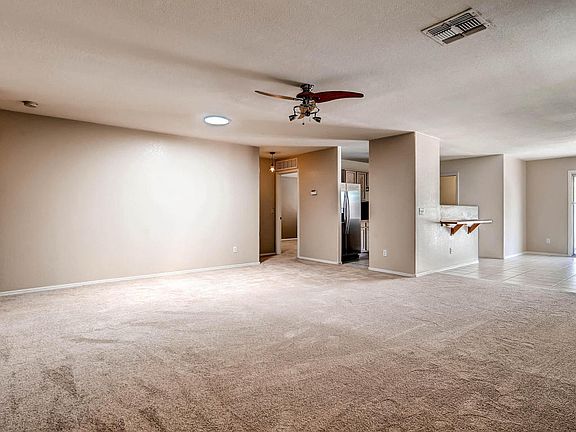 3rd image of 13156 W Crocus Dr