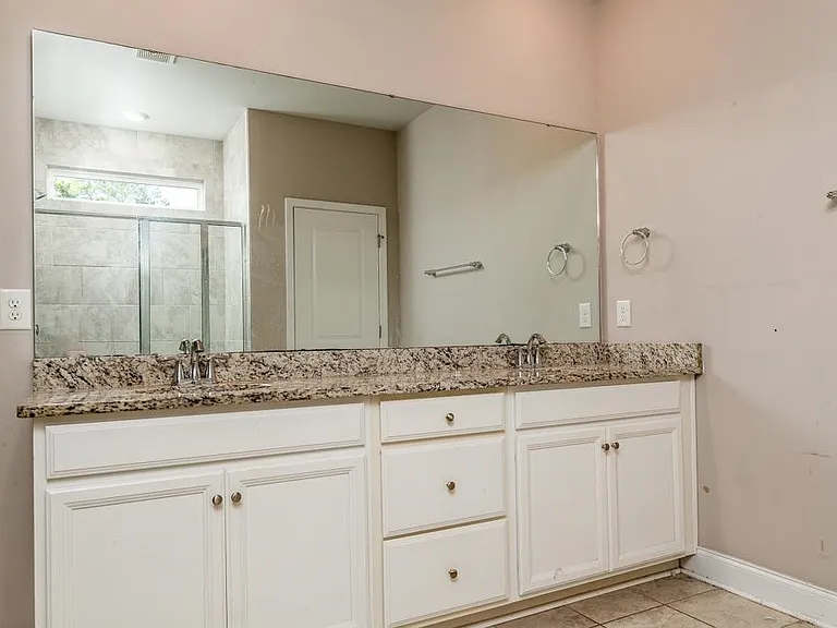 1208 Ficus Dr — Photo 16