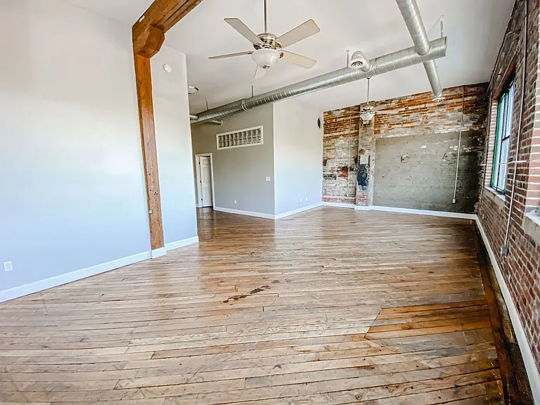423 N 3rd Street — Photo 3