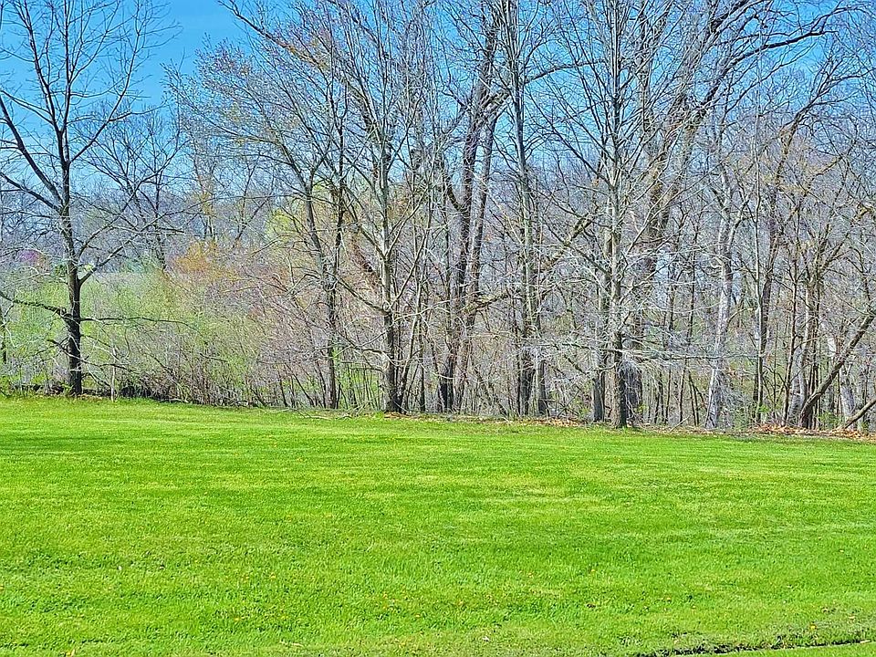 2nd image of 8020 Oak Run Dr