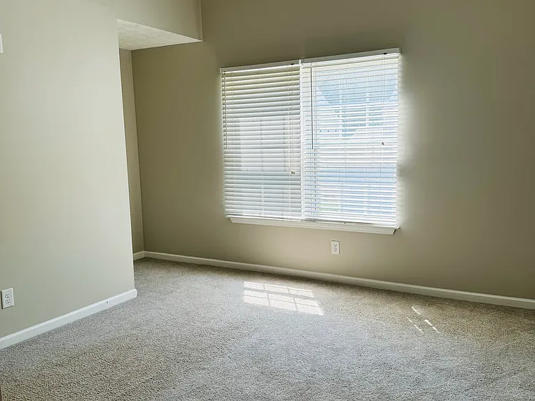 208 Oak Grove Way — Photo 41