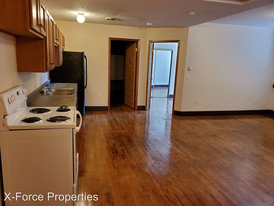 2nd image of 210 Park Ave S APT 5