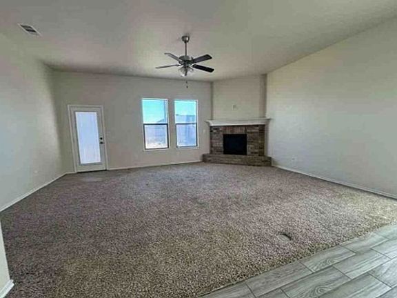 Additional Living Room