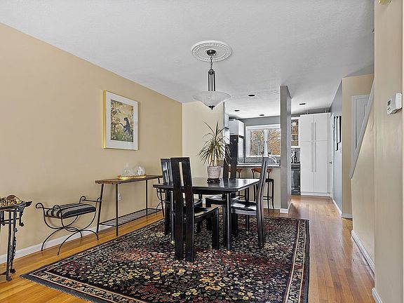 4th image of 1002 Sherwood Forest Ln