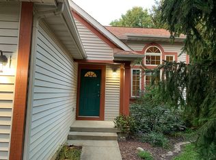 13773 Mead Creek Rd, Bath, MI 48808