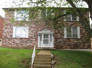 10384 Parkman Dr, Saint Louis, MO 63123