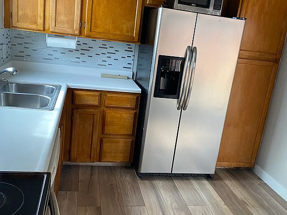 3rd image of 5720-1 W 71st Ave
