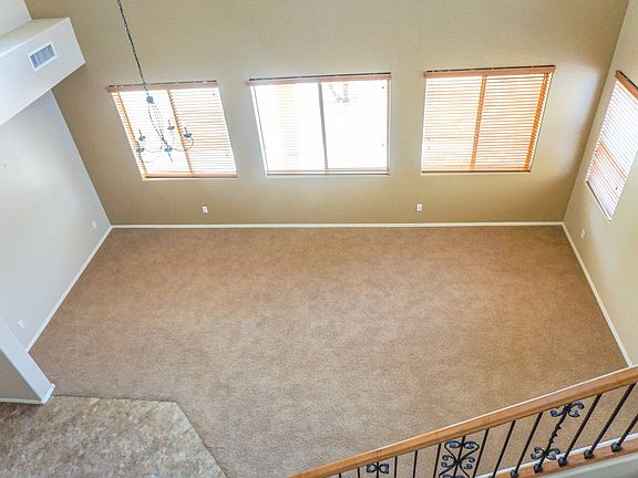 3rd image of 749 E Lovebird Ln