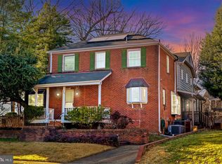 5713 15th Rd N, Arlington, VA 22205