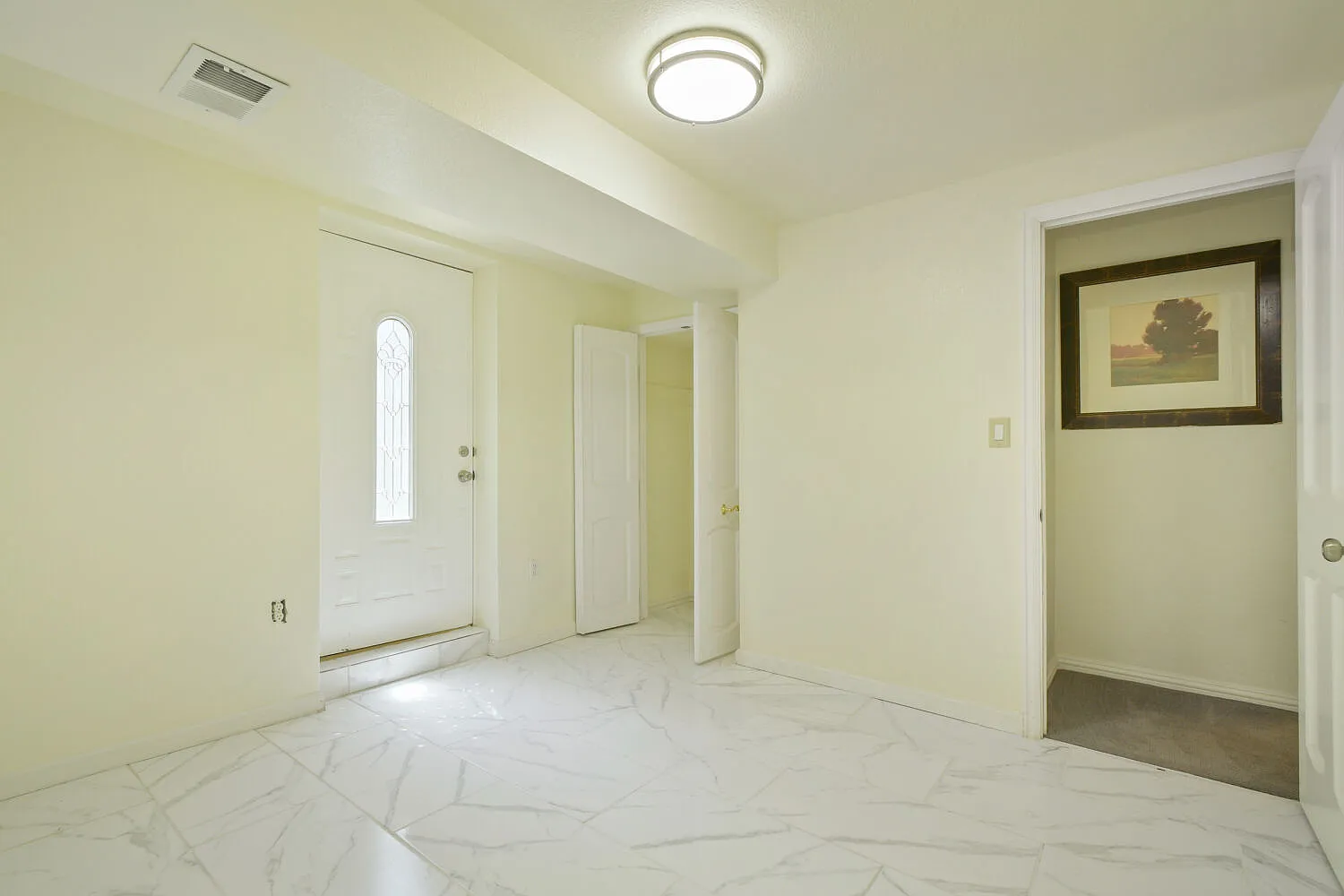 2 bed, 950 sqft, $1,800 — Photo 2