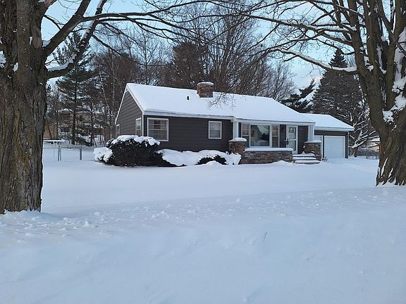 4th image of 340 W Todd Ave