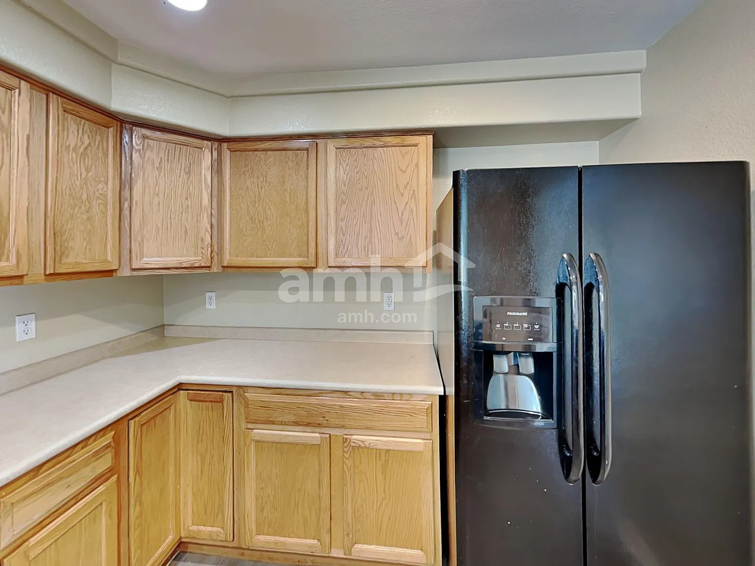 3 bed, 2.5 bath, 1739 sqft, $2,890 — Photo 4