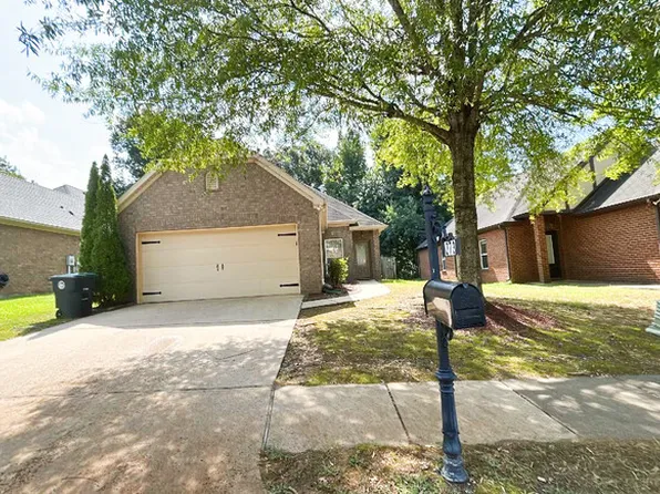273 Oxmoor Pl, Birmingham, AL 35211