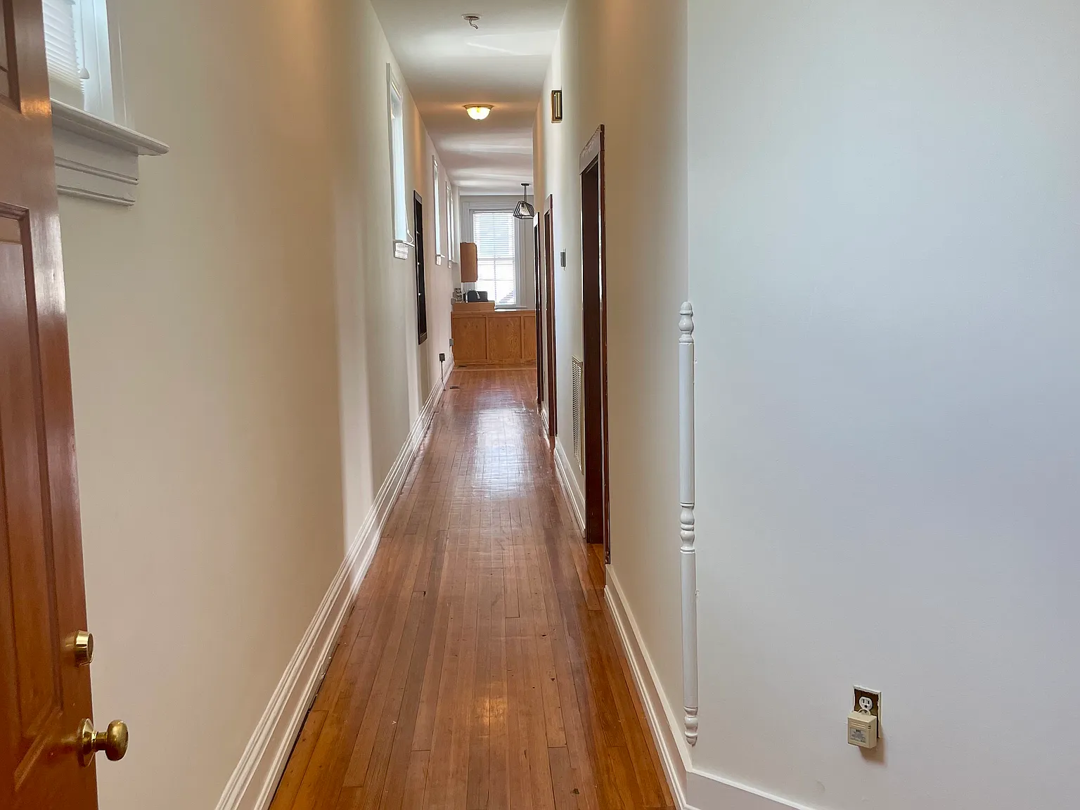 3 bed, 2600 sqft, $3,600 — Photo 3