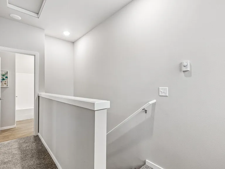 Broadmoor Commons Townhomes — Photo 9