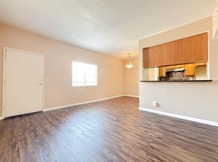 4129 W Hood Ave APT E, Burbank, CA 91505