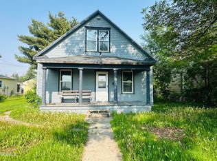 312 4th Ave NE, Jamestown, ND 58401