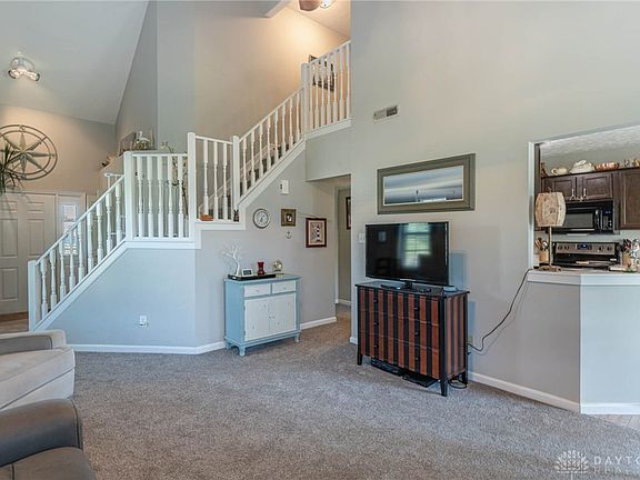 4th image of 7075 Brookstone Dr
