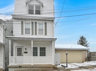 218 Oak St, Minersville, PA 17954
