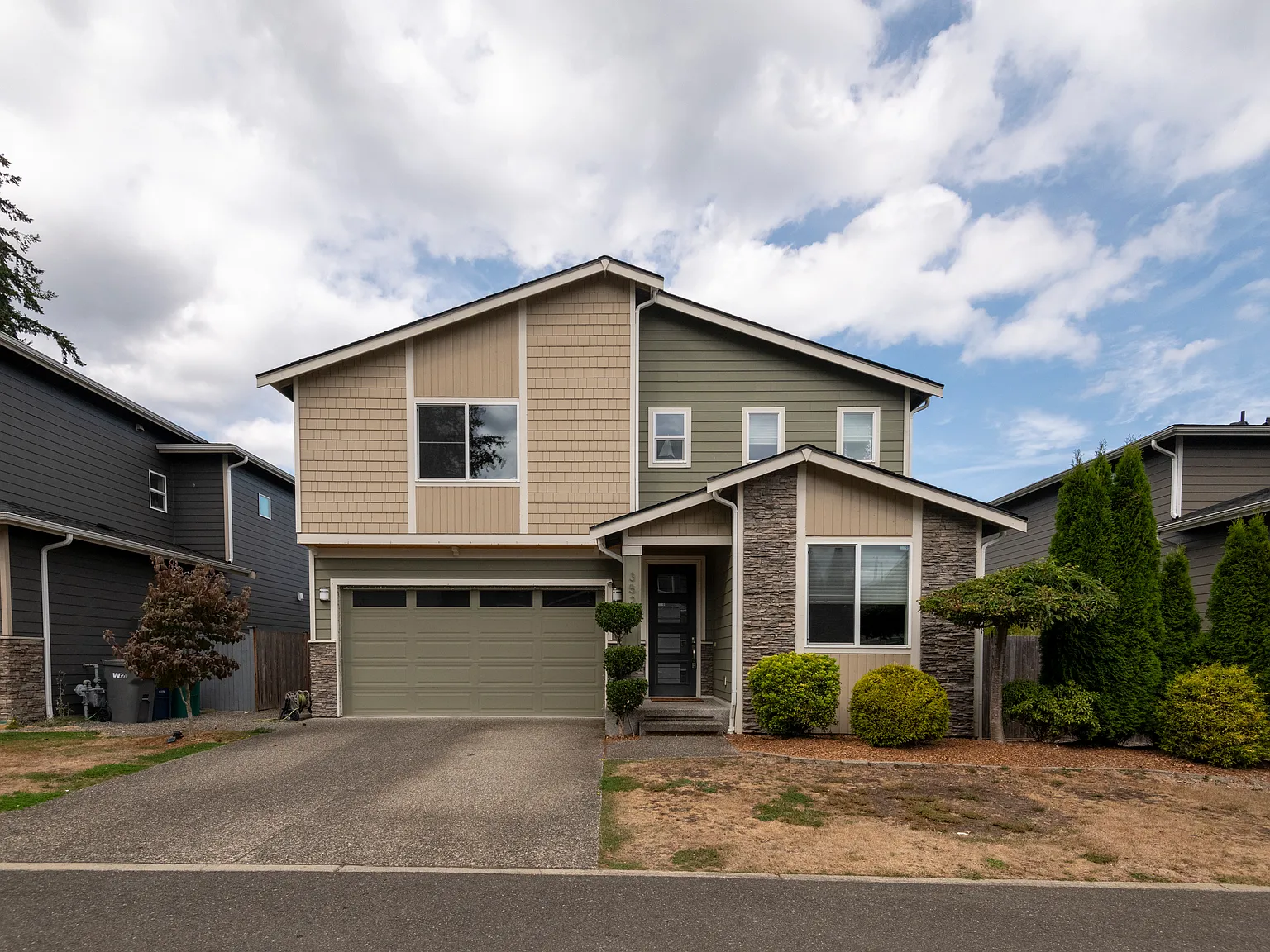 4 bed, 2676 sqft, $4,250 — Photo 1