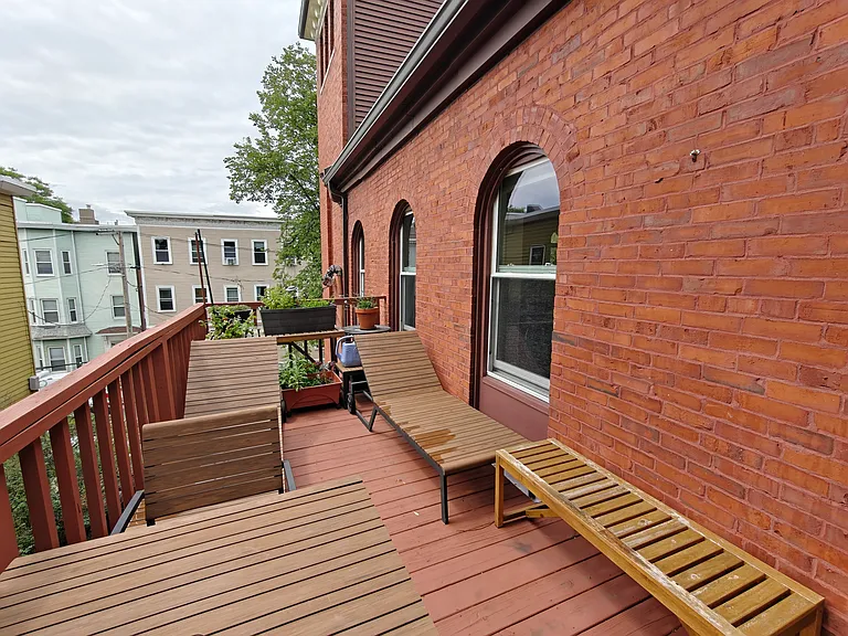 236 Columbia St — Photo 34