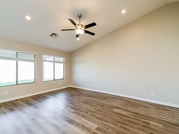 5th image of 39742 N Cumberland Dr