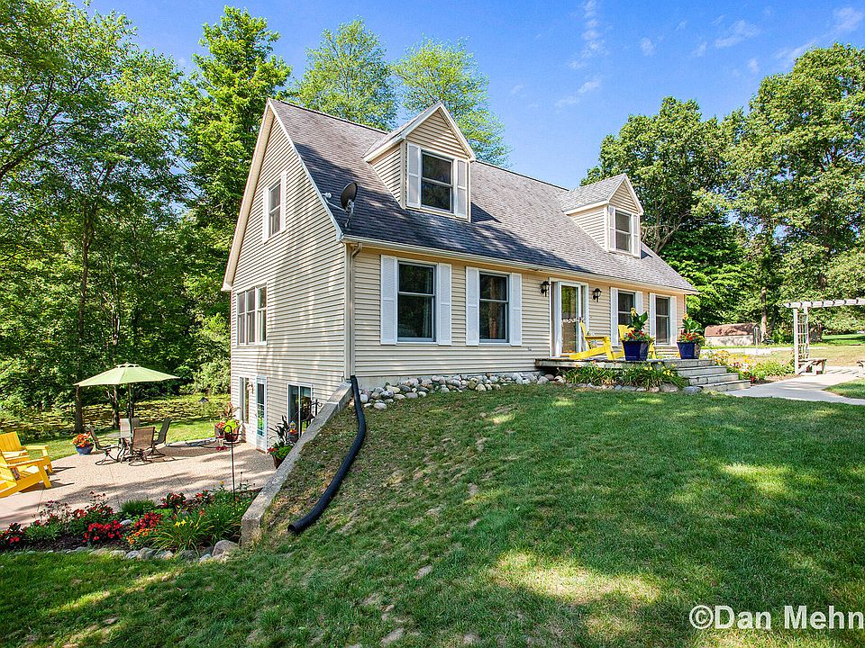 399 S Payne Lake Rd, Wayland, MI 49348 Zillow
