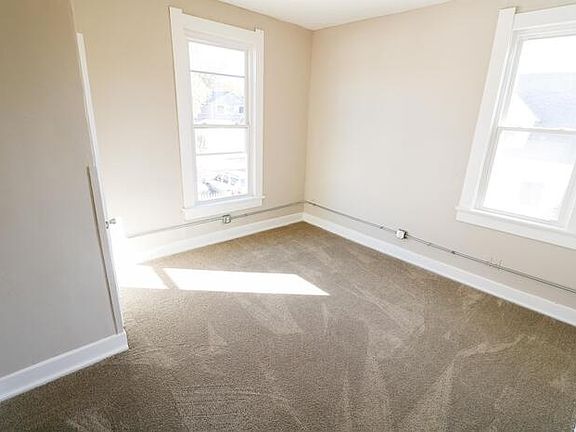 5th image of 1404 Marlowe Ave