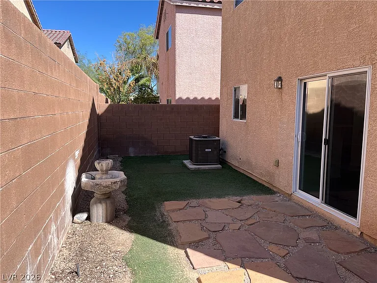 7933 Winken Ct — Photo 17