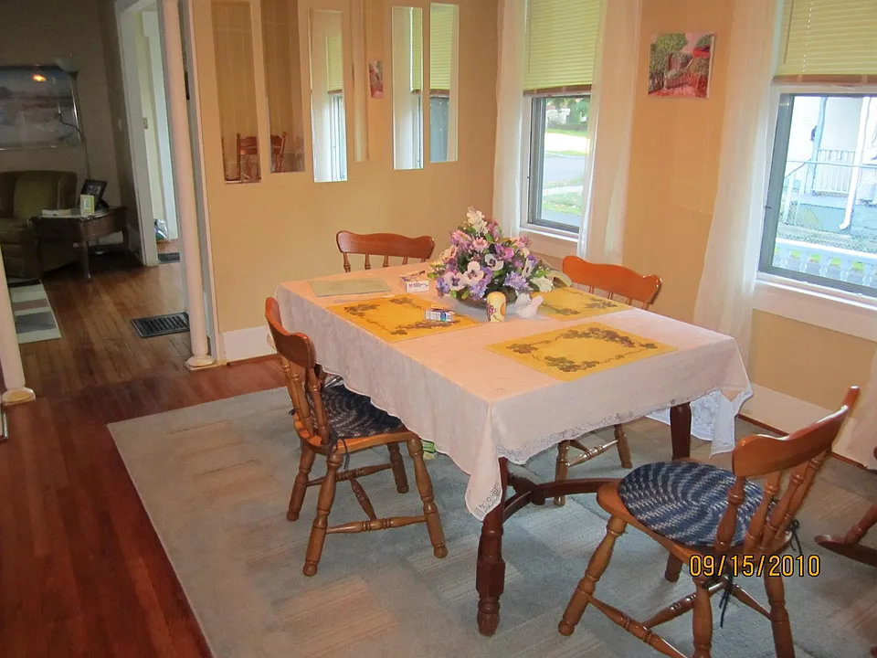 Separate dining room