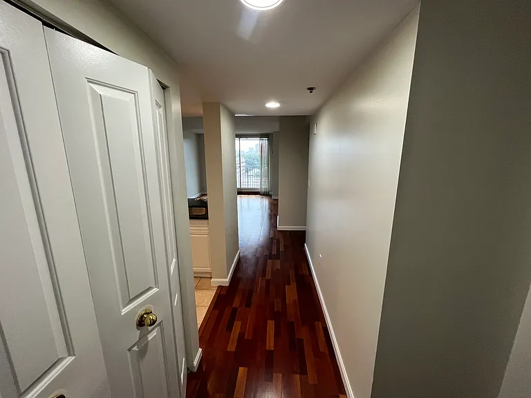 8-12 Museum Way #808 — Photo 16