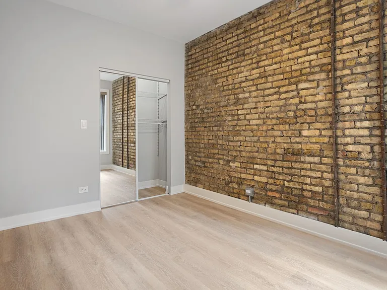7642 N Eastlake Ter — Photo 36