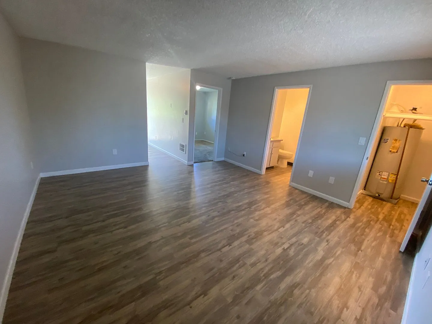 Meadow Creek Apartments — Photo 1