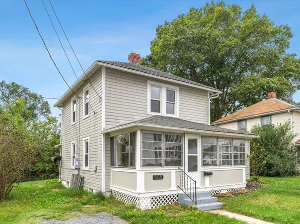 555 W King St, Strasburg, VA 22657