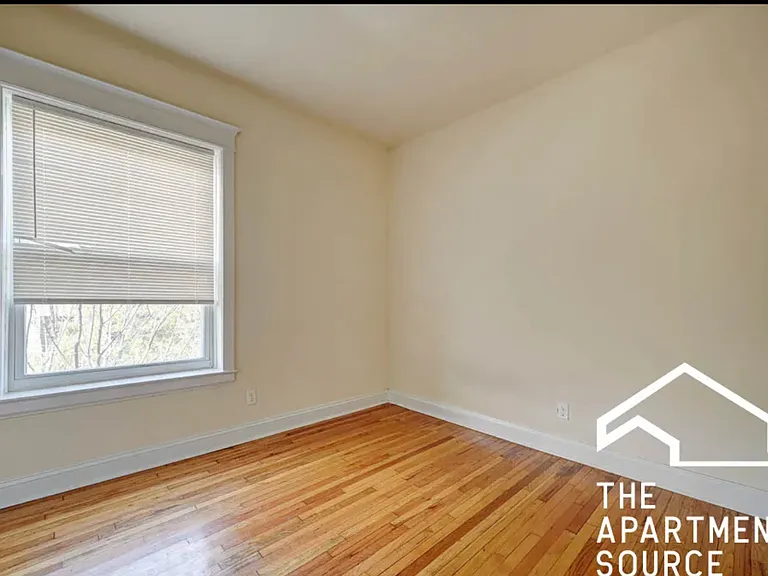 1522 N Kedzie Ave #3 — Photo 8