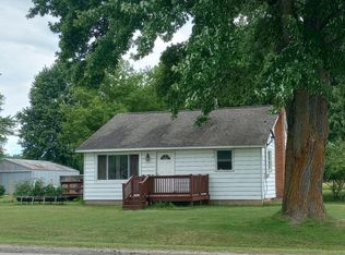 2017 N South Dr #M30, Gladwin, MI 48624