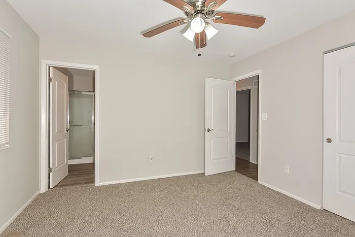 12041 Rosevalley Ln — Photo 8