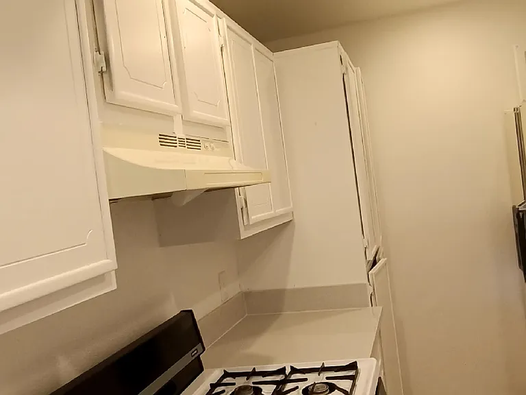 3678 Villa Knolls East Dr — Photo 3
