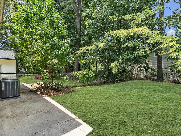 1108 Carver Ave — Photo 34