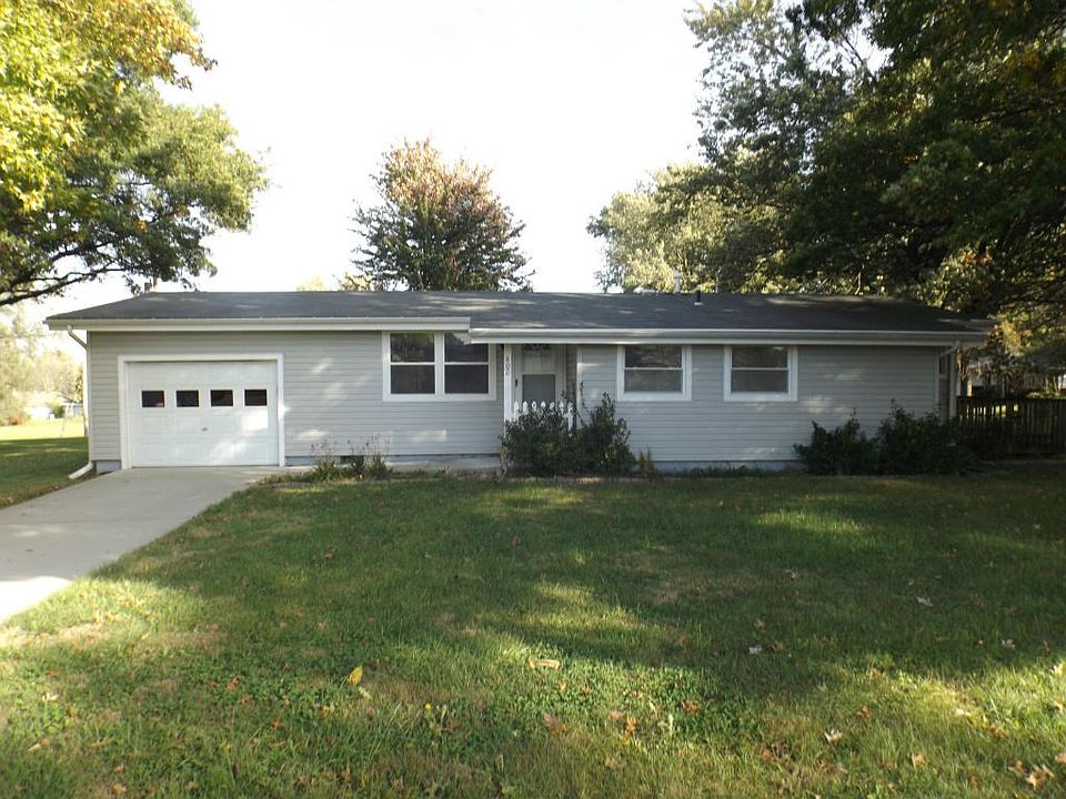 maggie's house 002