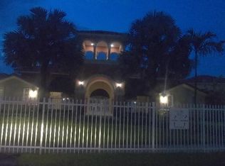 13813 SW 21st Ter, Miami, FL 33175