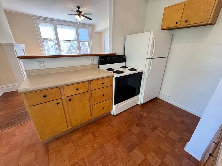 121 S Boylan Ave — Photo 11