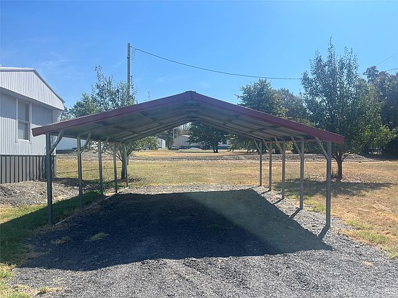 2nd image of 428628 E 1133rd Rd