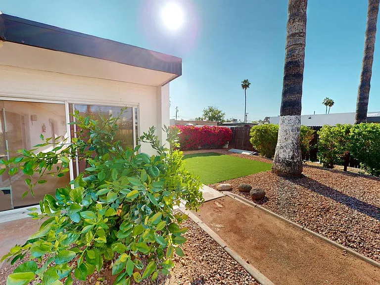 1712-1724 E Ocotillo Rd — Photo 25