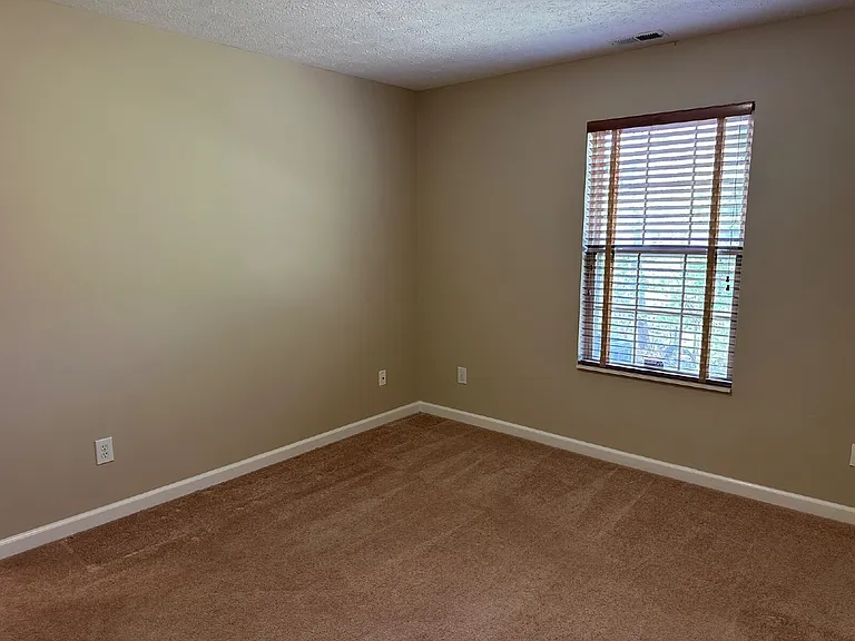 7686 Briarstone Ln — Photo 24