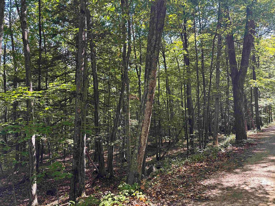 2nd image of 28-1 Range Road