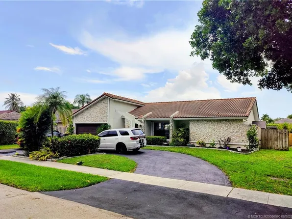 9780 NW 10th St, Plantation, FL 33322