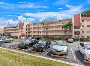 1040 Country Club Dr APT 408, Margate, FL 33063